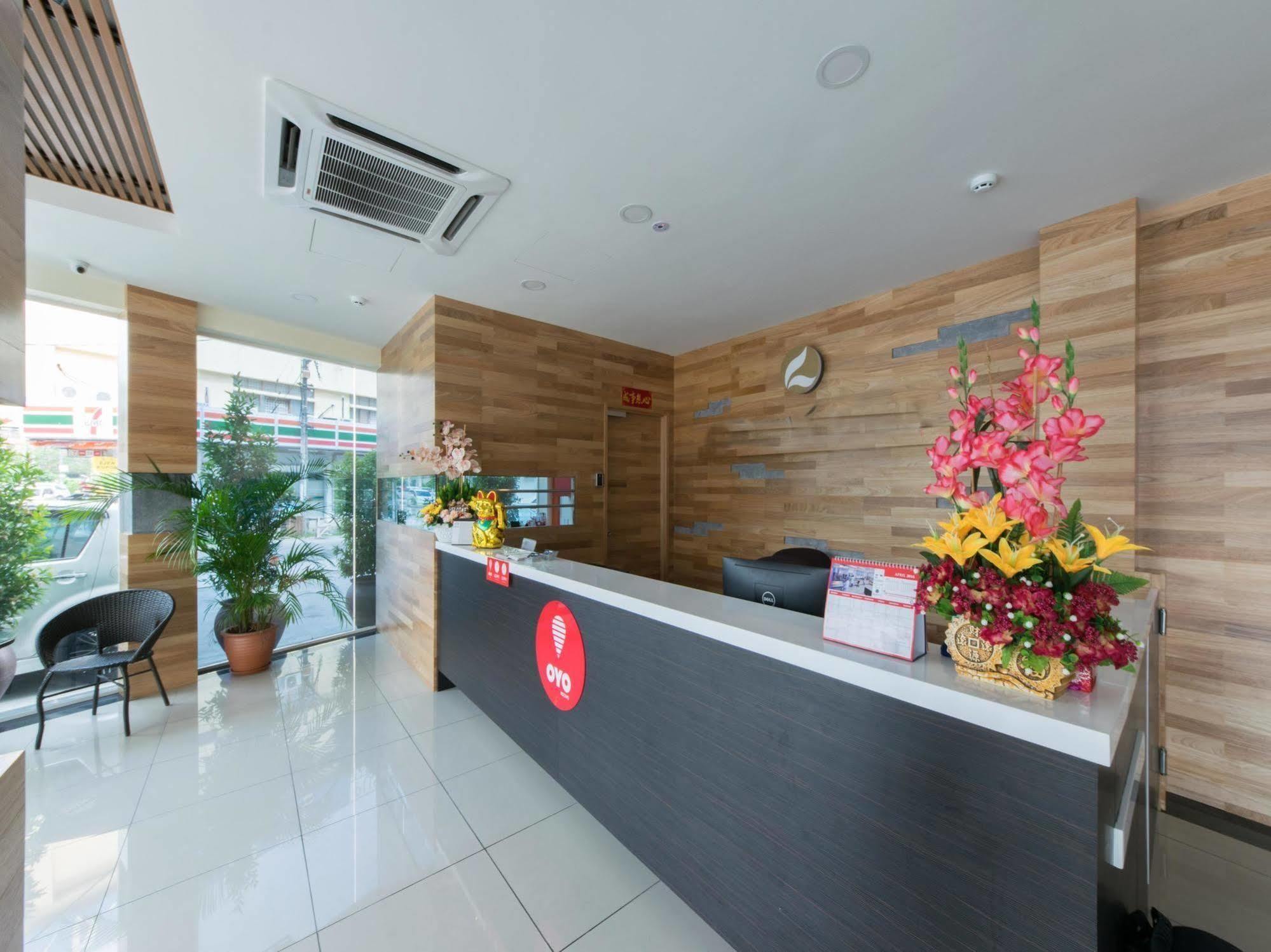 Lavana Hotel Batu Caves Экстерьер фото