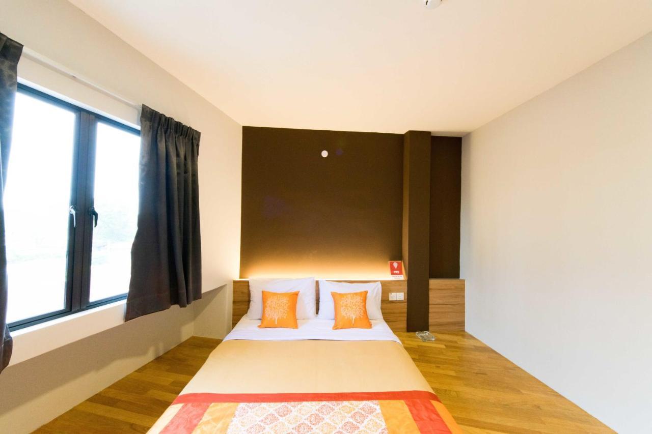 Lavana Hotel Batu Caves Экстерьер фото